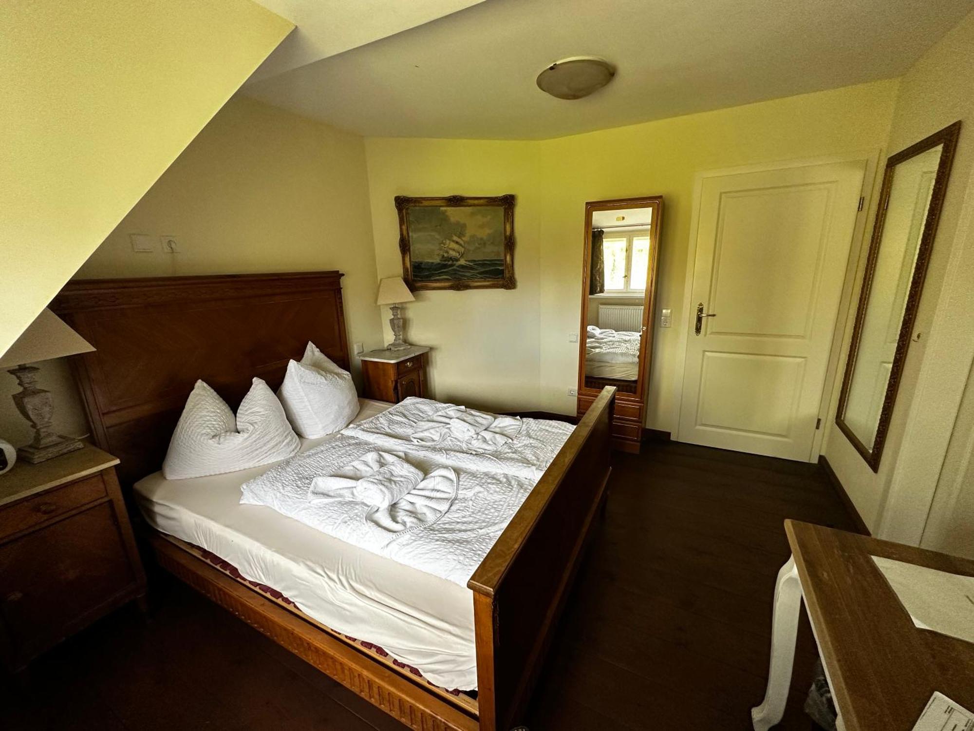 Hotel Garni Schloss Grochwitz Herzberg  Екстер'єр фото